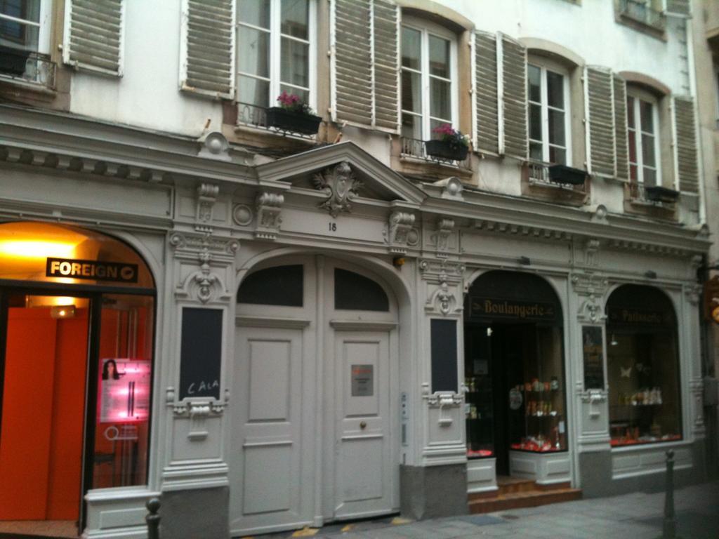 Les Serruriers - Appartement Spacieux Avec Terrasse & Parking Straatsburg Kamer foto